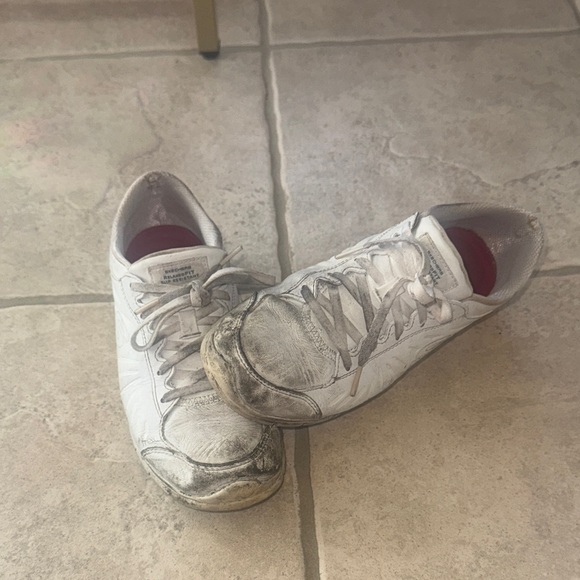 Hooters Shoes - HOOTER SKECHERS